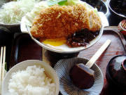 昼食(クリックで拡大)
