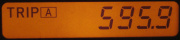 トリップメーターで595.9km