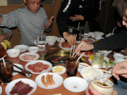 焼肉焼いてるの